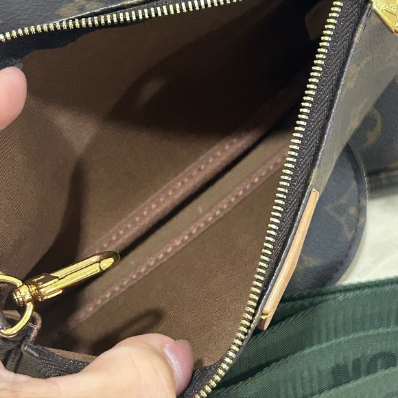 Louis Vuitton multi Pochette Accessories - Picture 2 of 16